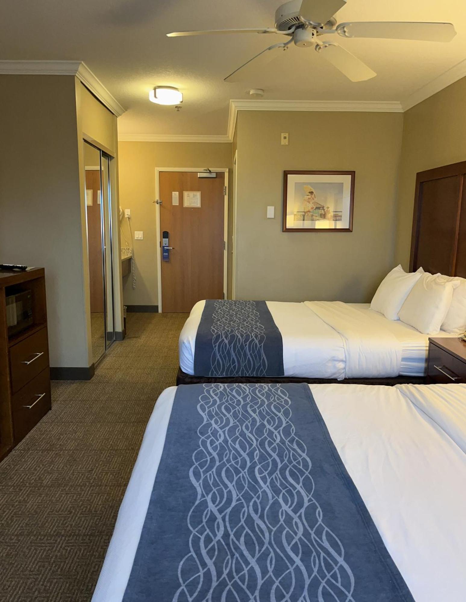 Comfort Inn & Suites Ocean Shores Buitenkant foto