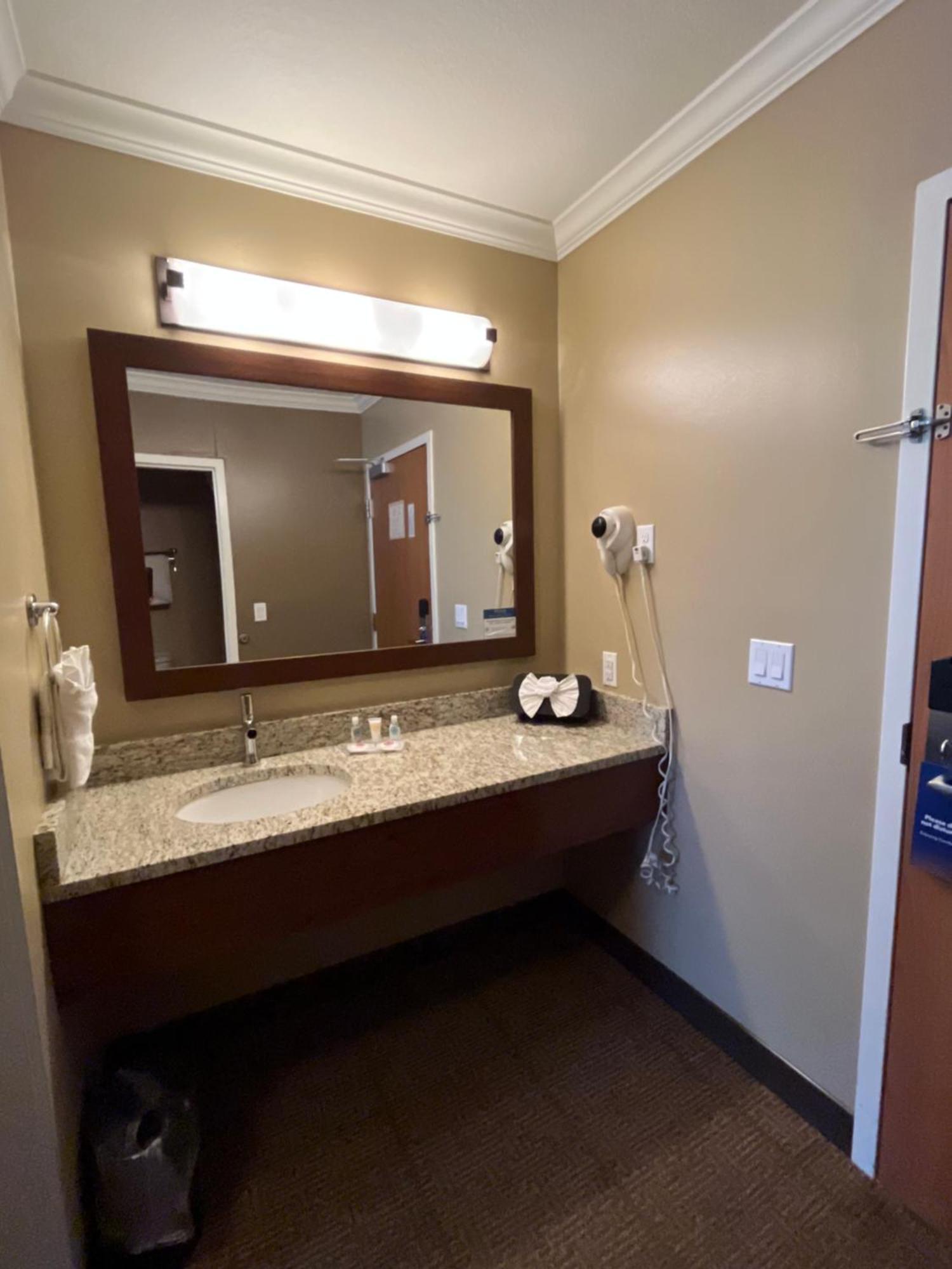 Comfort Inn & Suites Ocean Shores Buitenkant foto