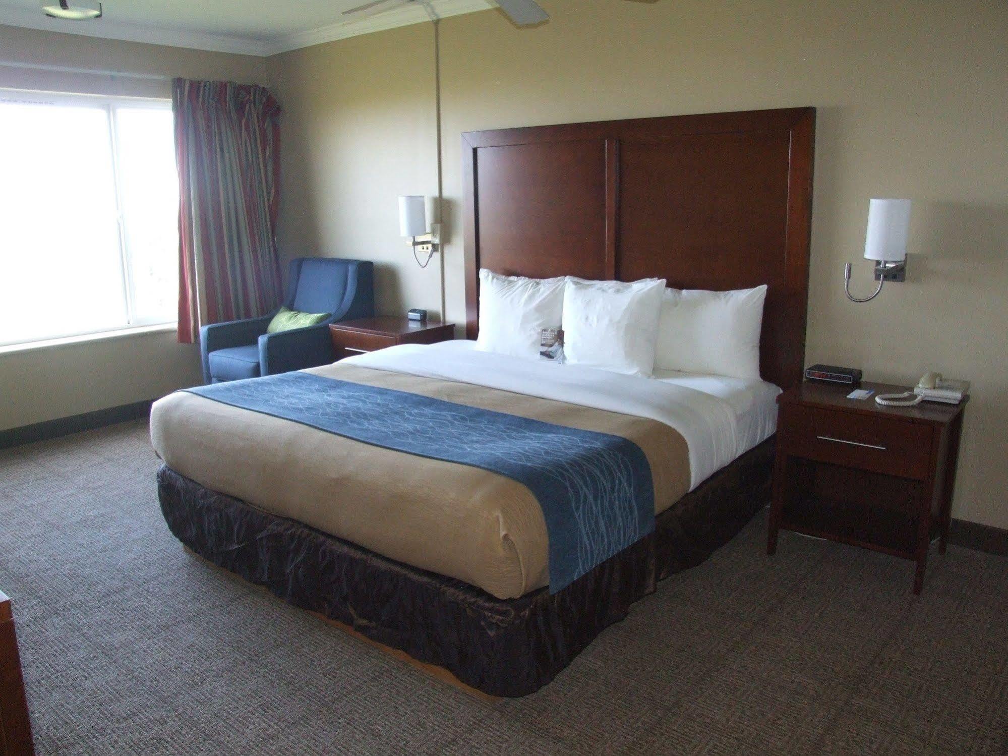 Comfort Inn & Suites Ocean Shores Buitenkant foto