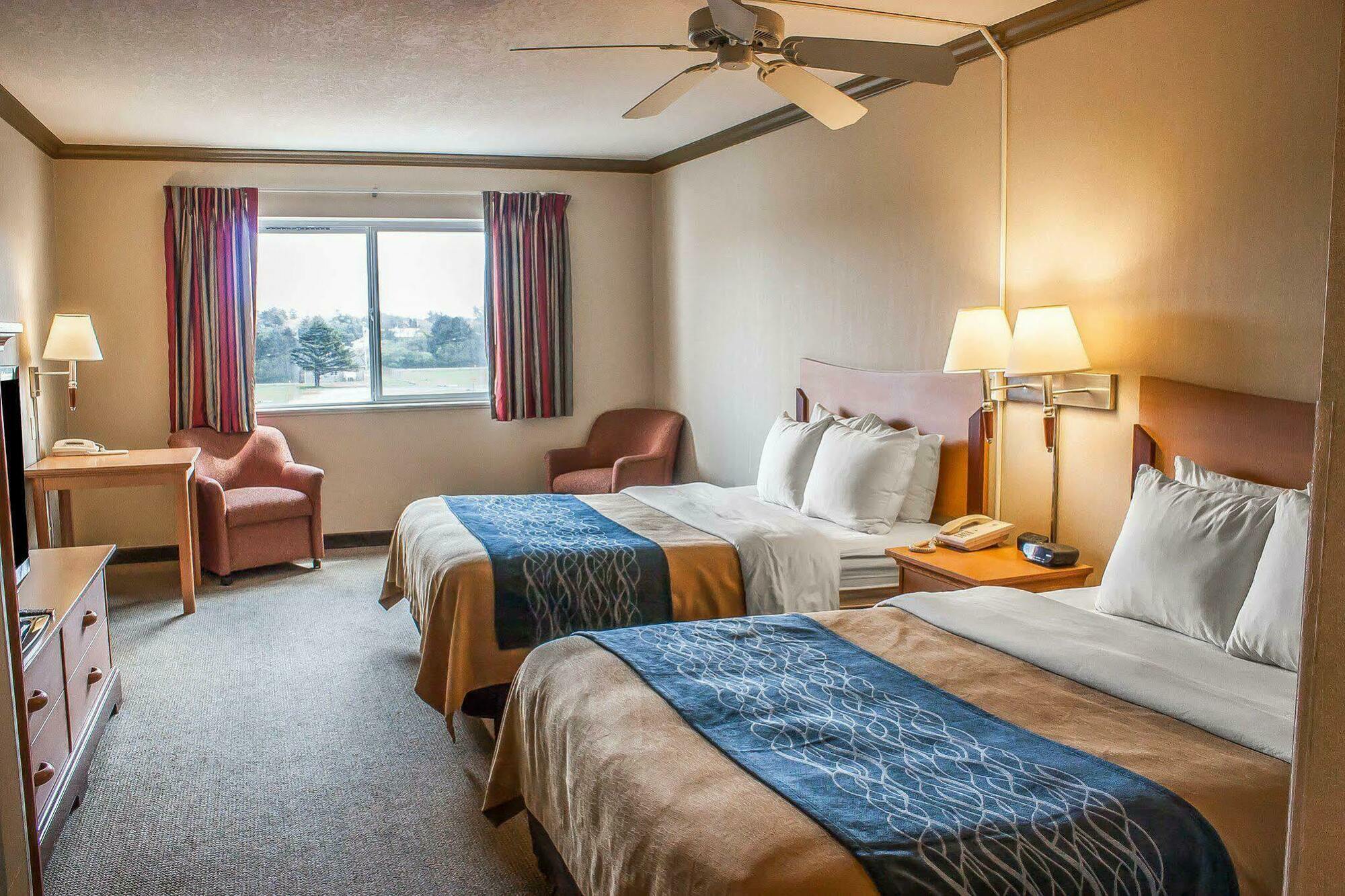 Comfort Inn & Suites Ocean Shores Buitenkant foto